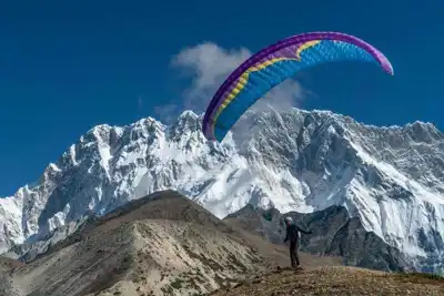 UNEP adds paraglider to Mountain Heroes team