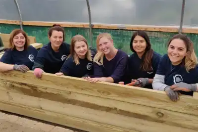VF employees dedicate time to community projects