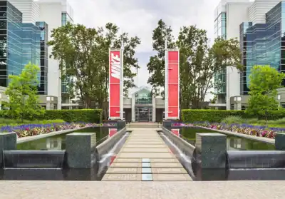 Nike management shuffles continue