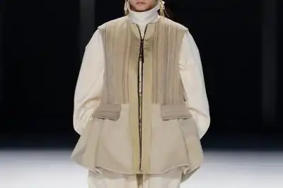 New fibre Kuura blossoms at Tokyo fashion week