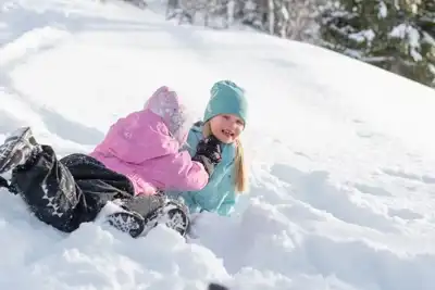 Isbjörn snowsuit lauded for ninth year running