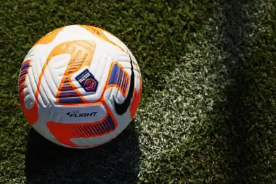 Nike scores women's deal with the FA