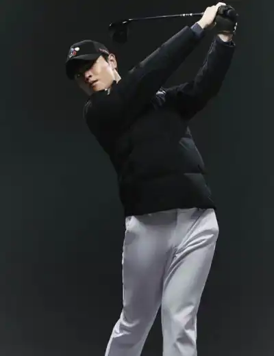 Descente Golf unveils Air Circulation Swing Down