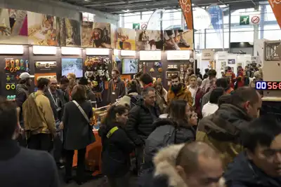 Rock climbing on show in Paris