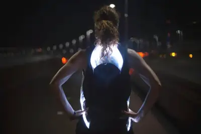 Dutch designer creates novel way to shine in Nike 10K race